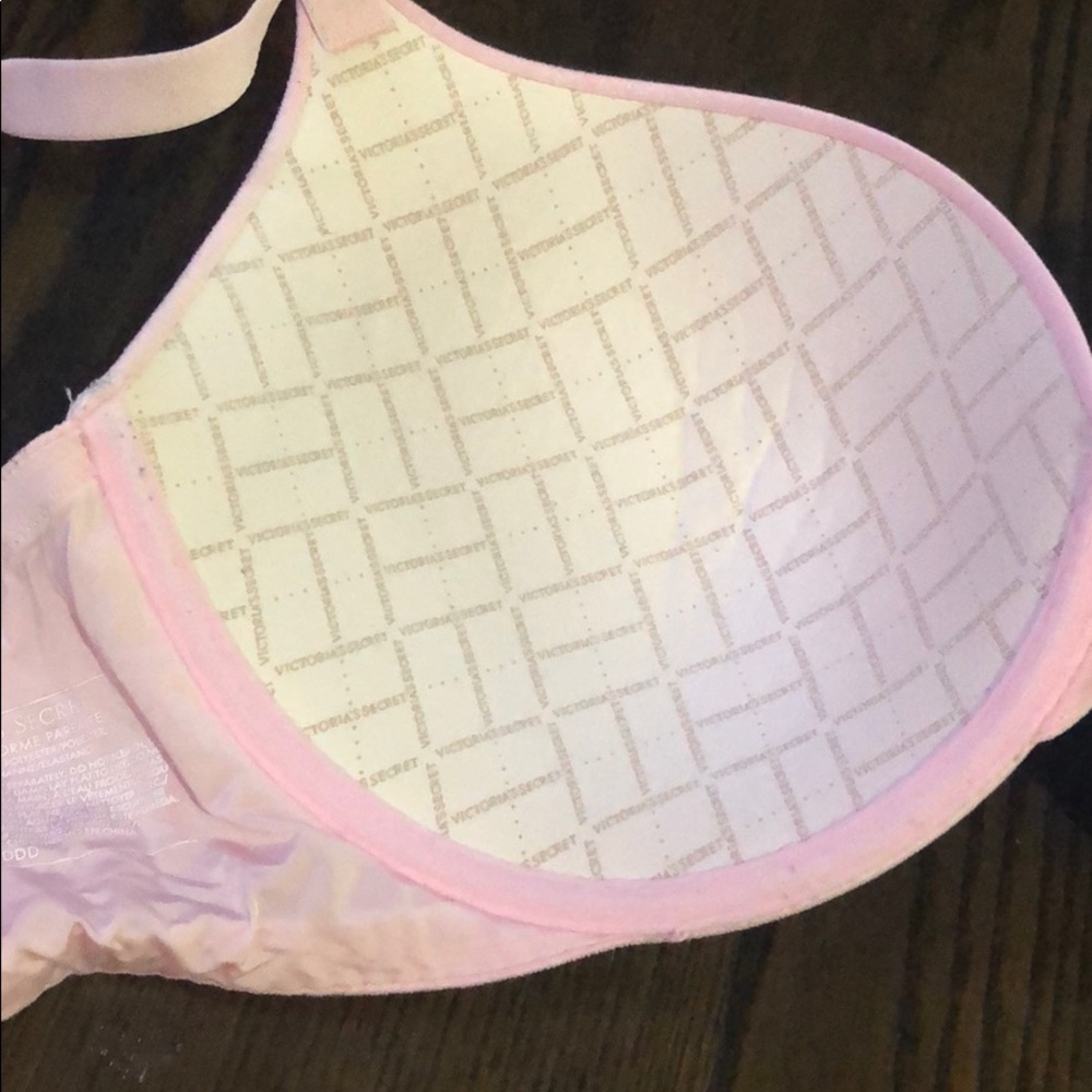 Victoria’s Secret Bra - Picture 3 of 3